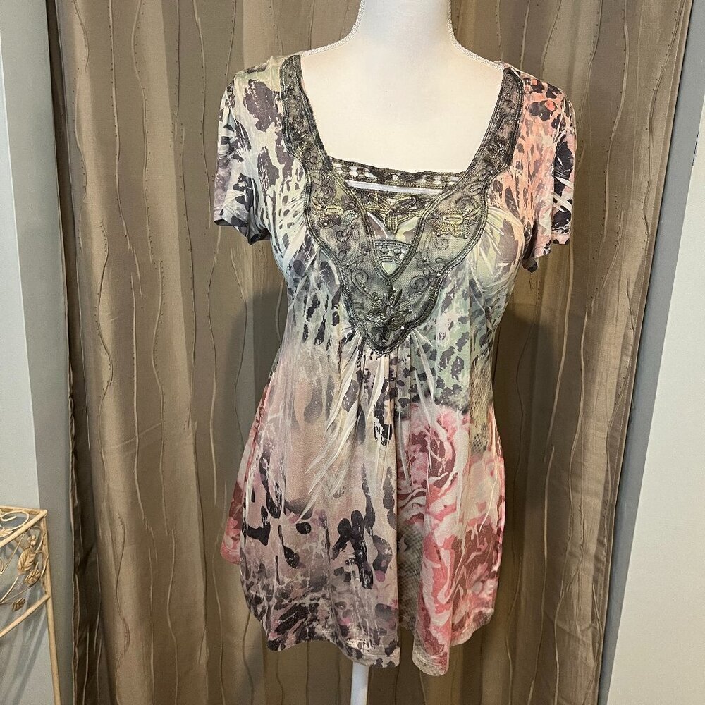 Unity World Wear Floral Boho Short Sleeve Top with lace and beads, Size PM